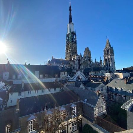 Sous Les Clochers De Rouen - Cathedrale Екстериор снимка